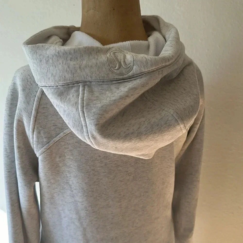 Lululemon sz 6 Scuba Hoodie Plush Heathered White / White great pre owned cond - Picture 7 of 14